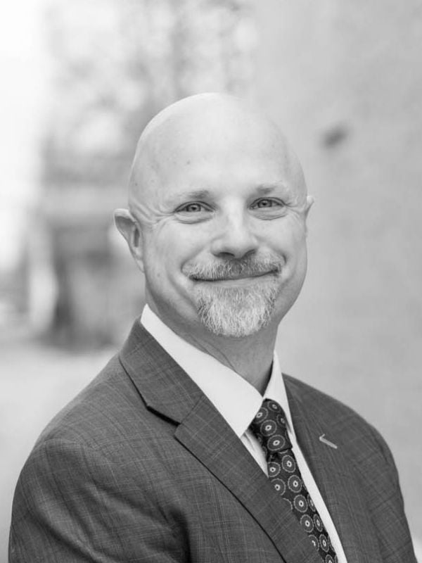 Portrait of family law attorney Stephen K. Sesser based in south-central Ohio